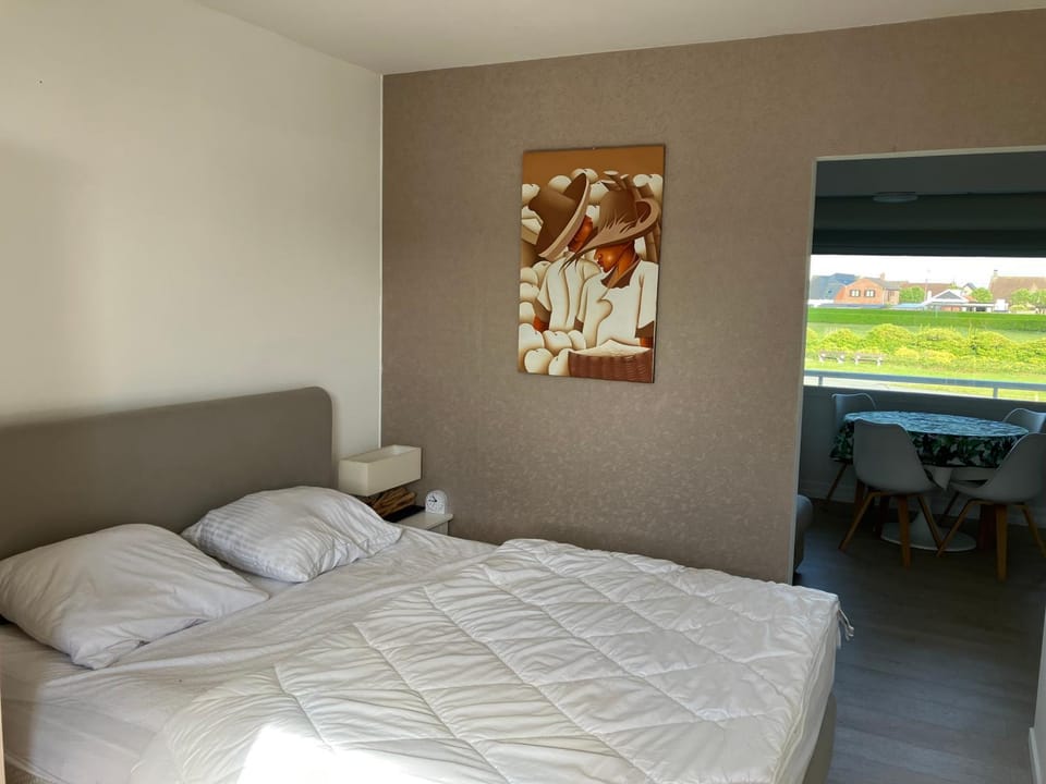 Happy Lotus Apartment in Bredene