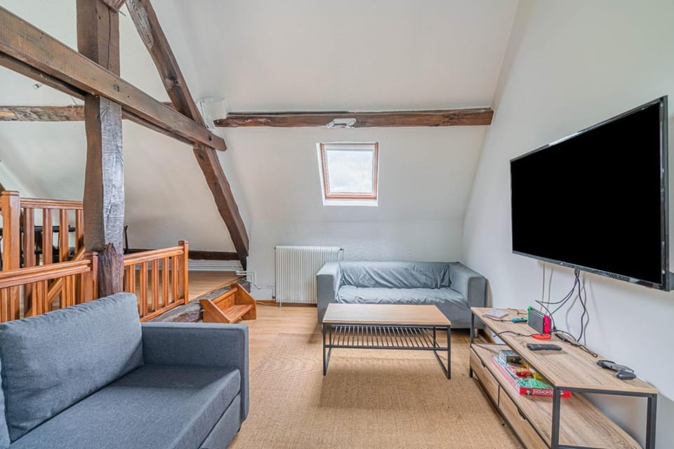 Communal lounge/ TV room, Living room