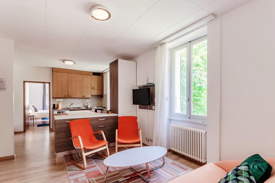 Kitchen or kitchenette, Living room