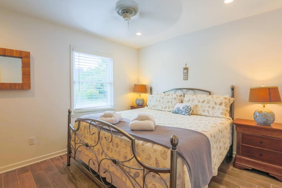 Carolina Breezes West House in Isle of Palms