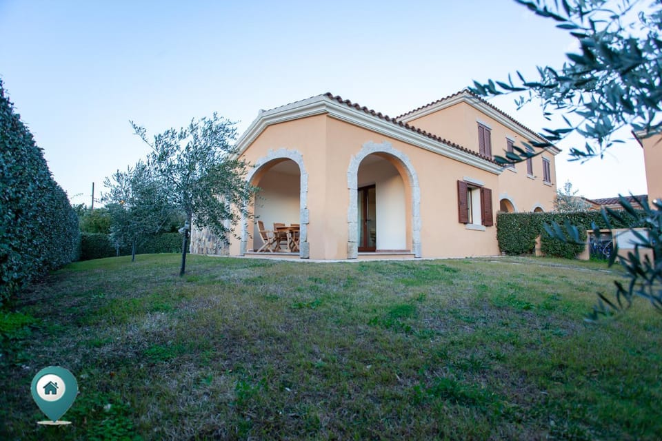 Property building, Garden, Garden view