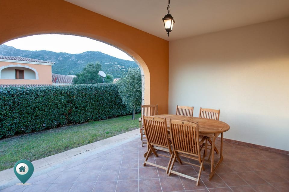 Property building, Patio, Garden, Garden view