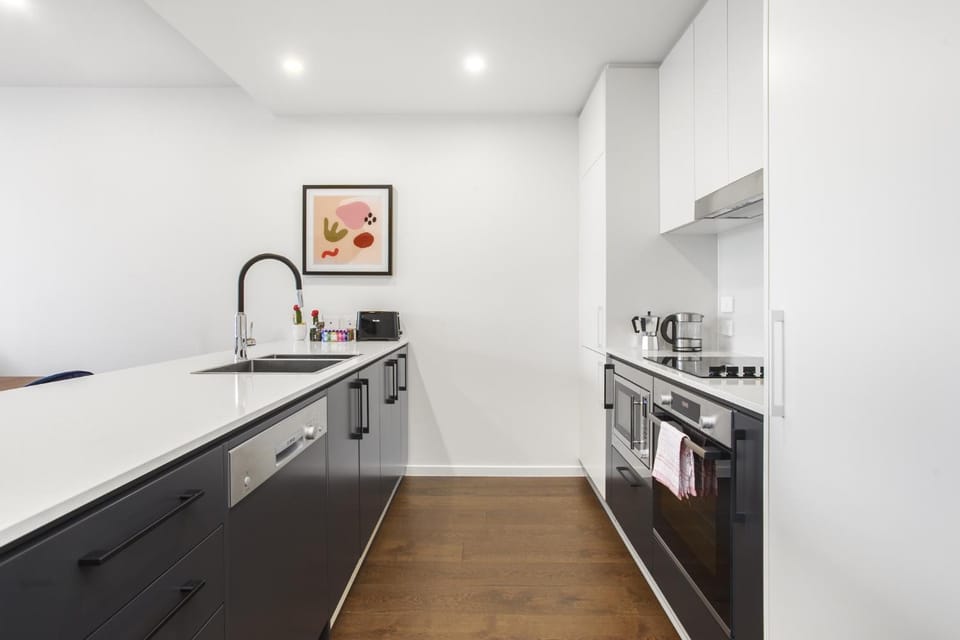 Boutique Unit with Huge Terrace near Cafes & Shops Apartment in Canberra