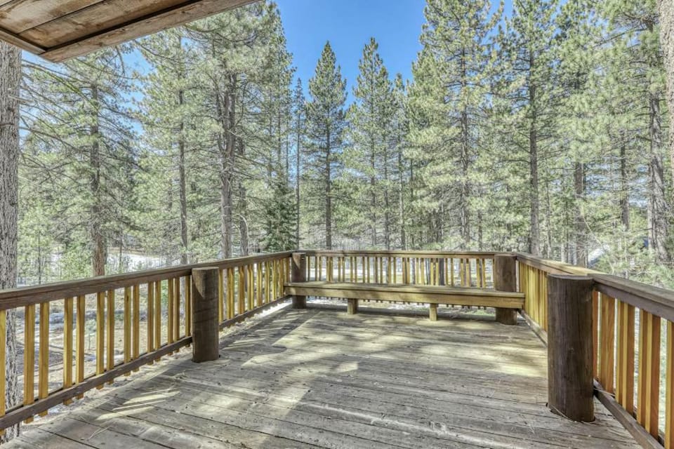 Northstar Gold Bend Retreat Apartment in Northstar Drive