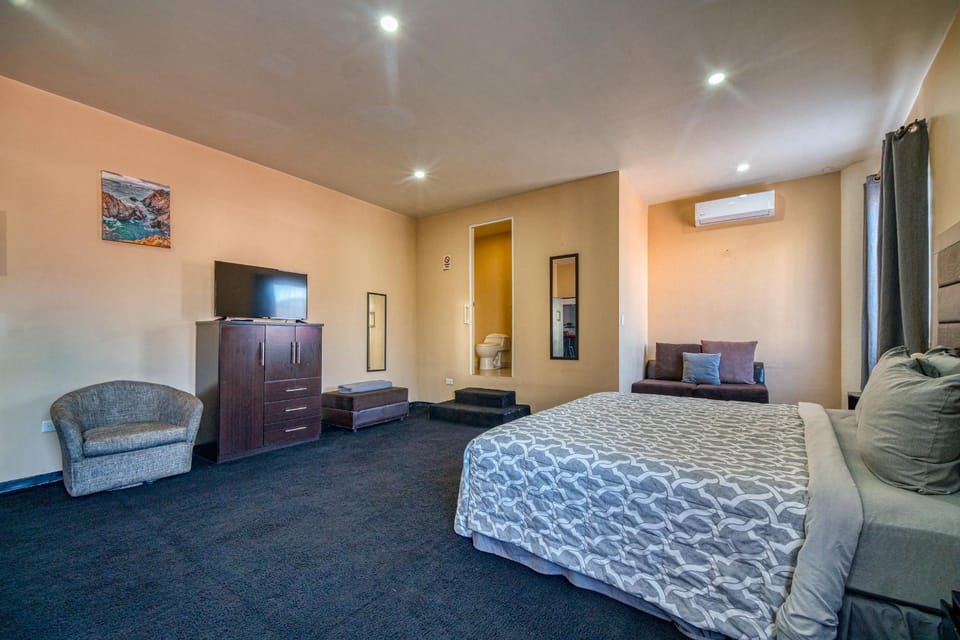 Bedroom, air conditioner