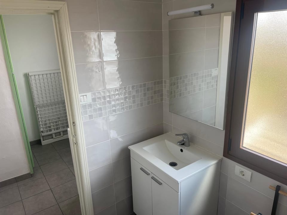 Property building, Bathroom