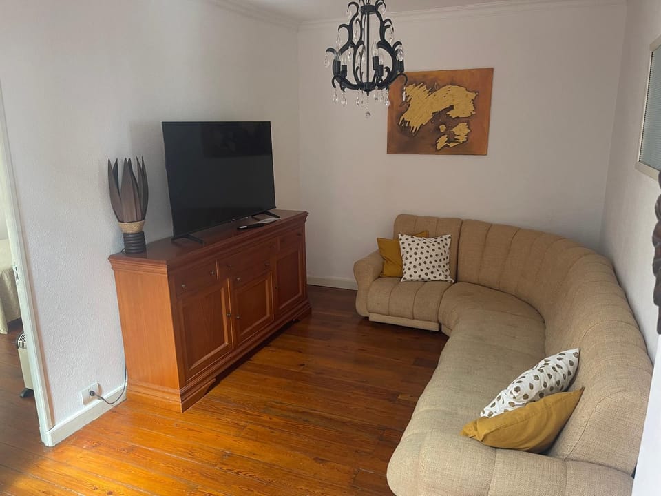 Communal lounge/ TV room, TV and multimedia, Living room