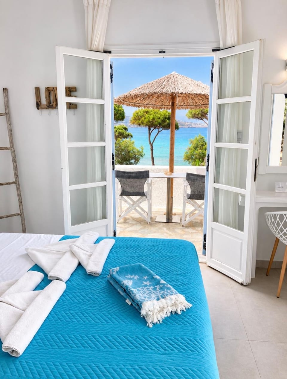 Niriides Studios Bed and Breakfast in Paros