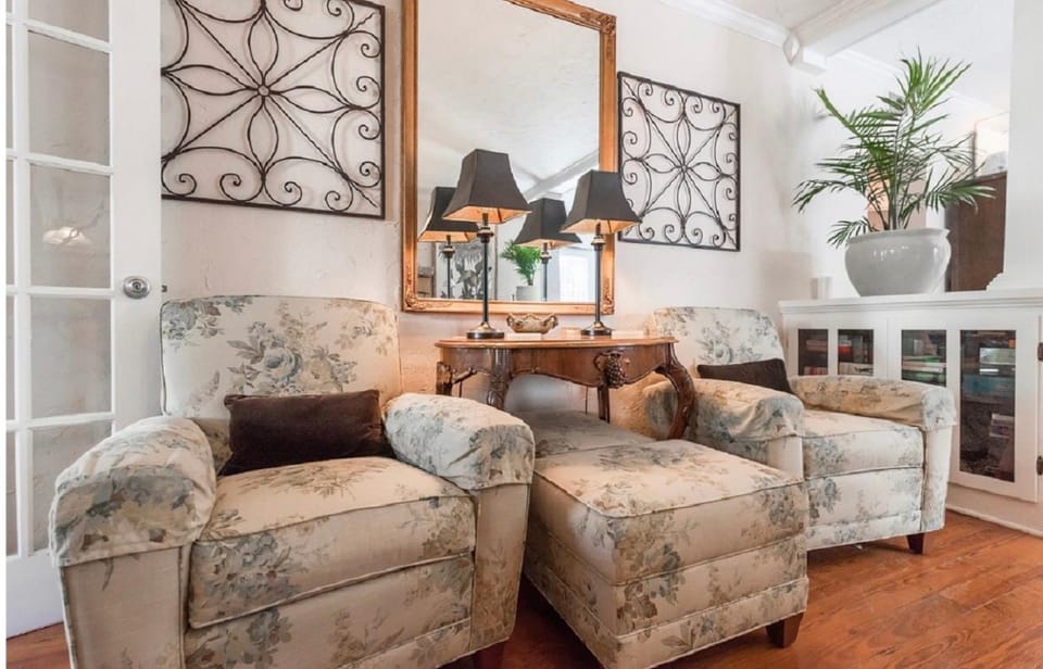 Seating area