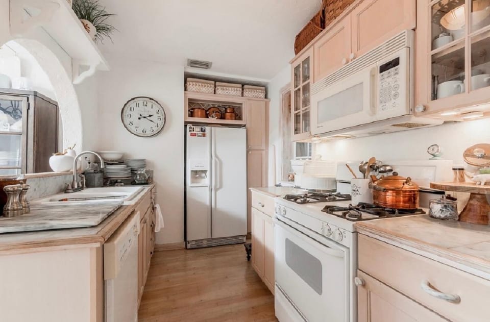 dishwasher, minibar, pet friendly