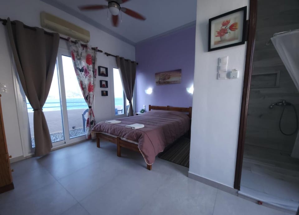 Property building, Bed, View (from property/room), Photo of the whole room, Bedroom