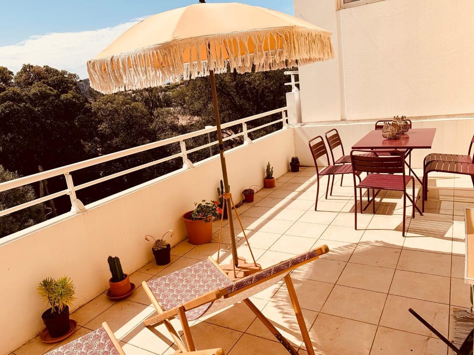 Le Saint Loup (terrasse et parking) Apartment in La Ciotat