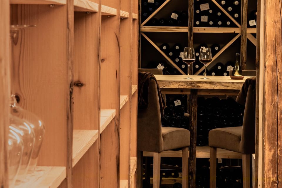 Lounge or bar, Evening entertainment, On site, Alcoholic drinks
