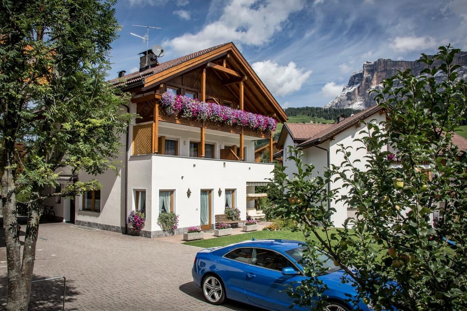 Apartments Lasteis Apartment hotel in La Villa