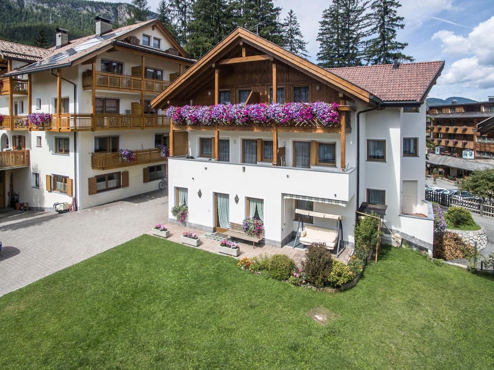 Apartments Lasteis Apartment hotel in La Villa