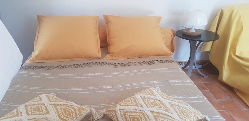 Gite du stade Grand Studio 2 lits parking Apartment in Marseille