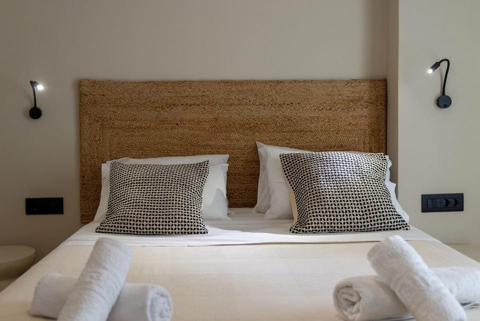 Noe Rooms In Center Of Tinos Apartment in Decentralized Administration of the Aegean