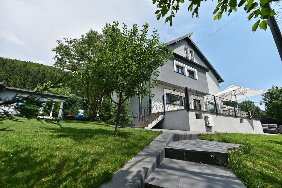 MIRA by Atra Bed and Breakfast in Prahova, Romania
