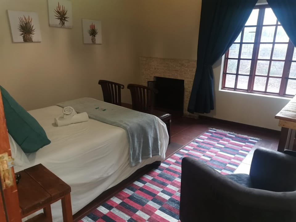 Harties Double Room with Shared Bathroom Non En-suite Apartment in Gauteng