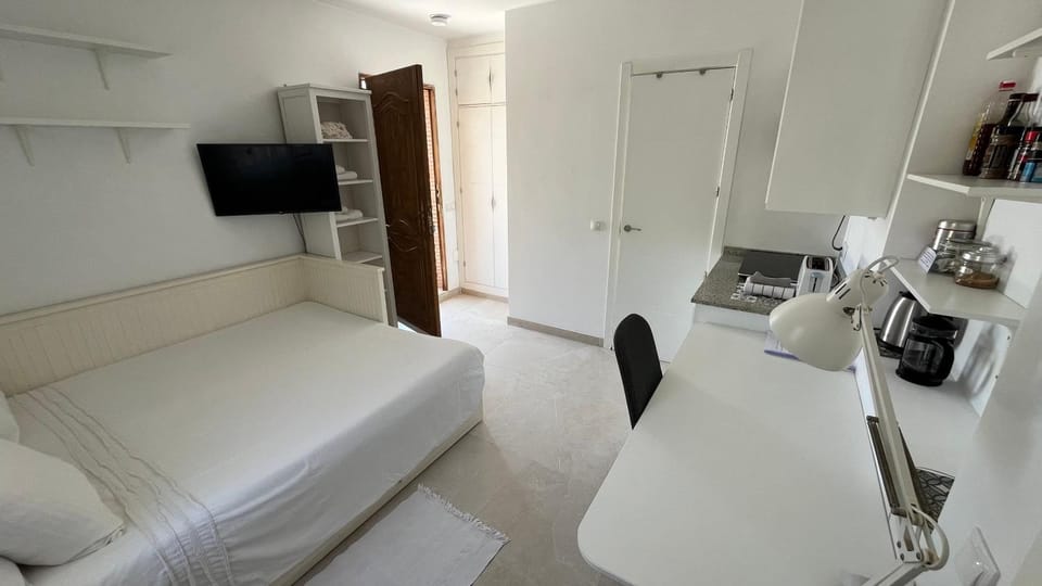 TV and multimedia, Bedroom