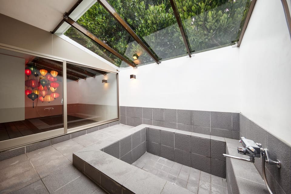 Bathroom, Bath