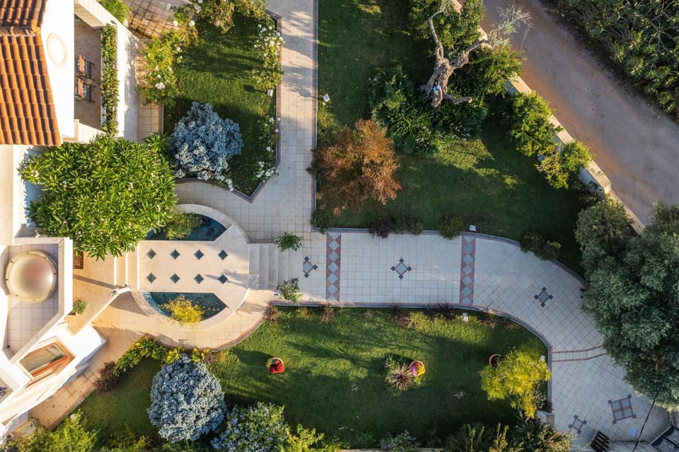 Bird's eye view, Garden