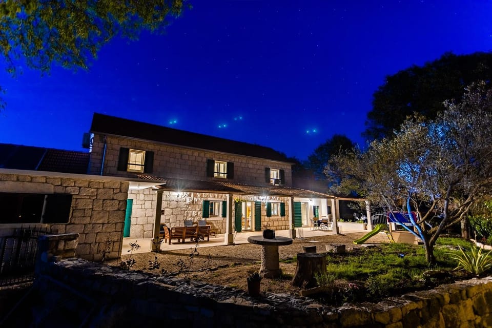 Property building, Children play ground, Lounge or bar, Inner courtyard view