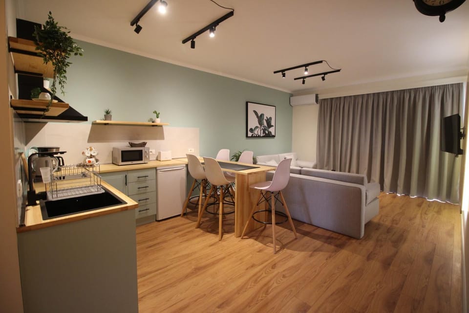 Kitchen or kitchenette, Living room, Dining area