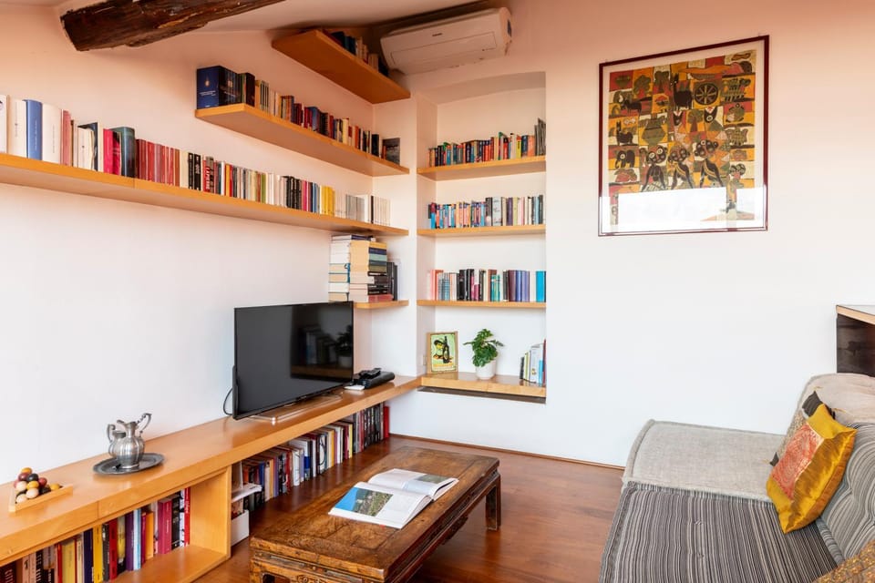 Library, Living room
