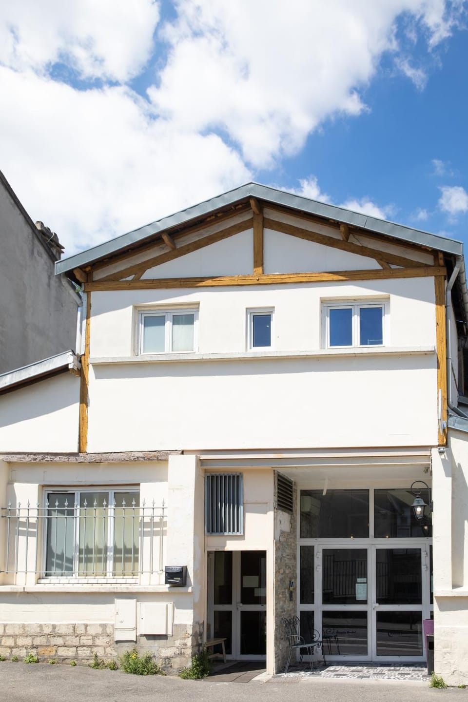 Property building, Facade/entrance