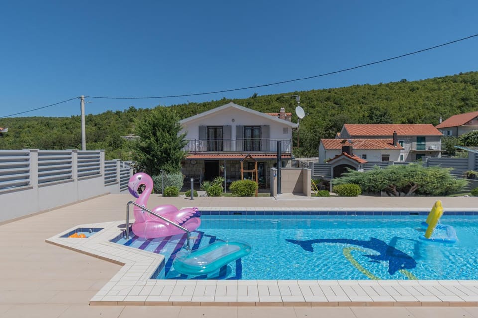 Facade/entrance, BBQ facilities, BBQ facilities, Pool view, Pool view, Swimming pool, Swimming pool, Inner courtyard view