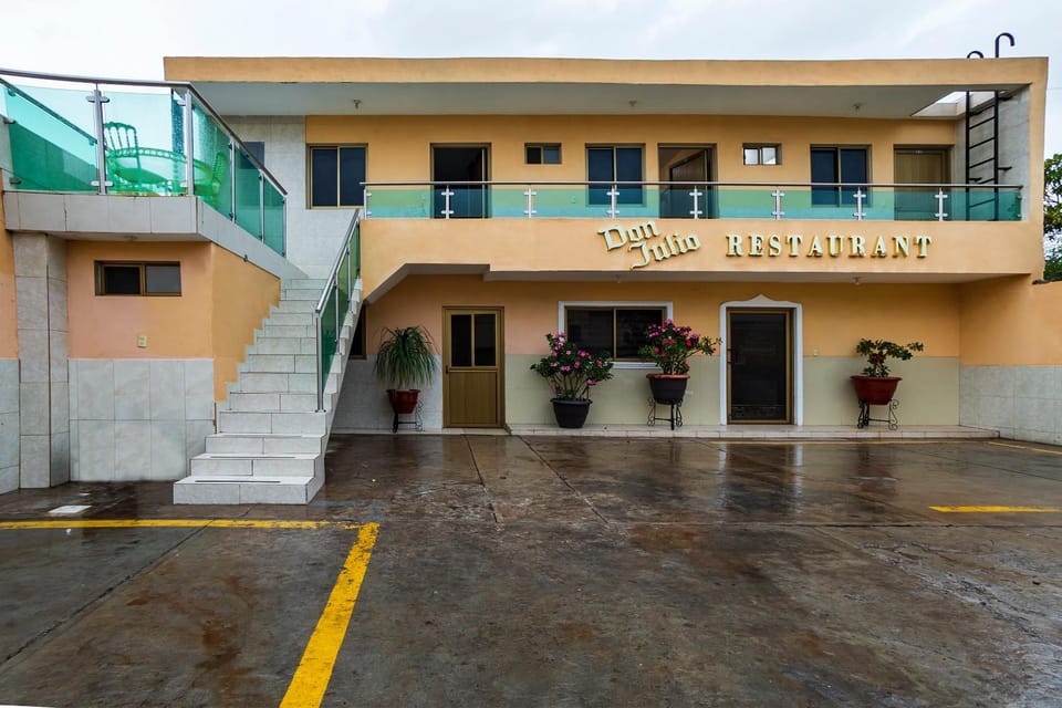 Balcony/Terrace, Area and facilities