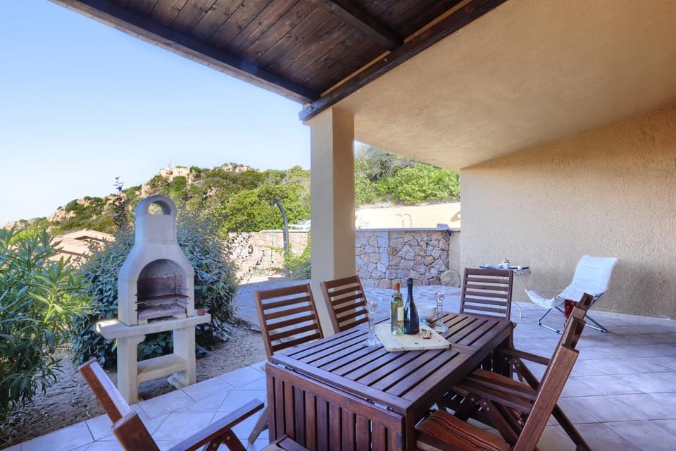 Patio, BBQ facilities, Balcony/Terrace, Seating area, Dining area