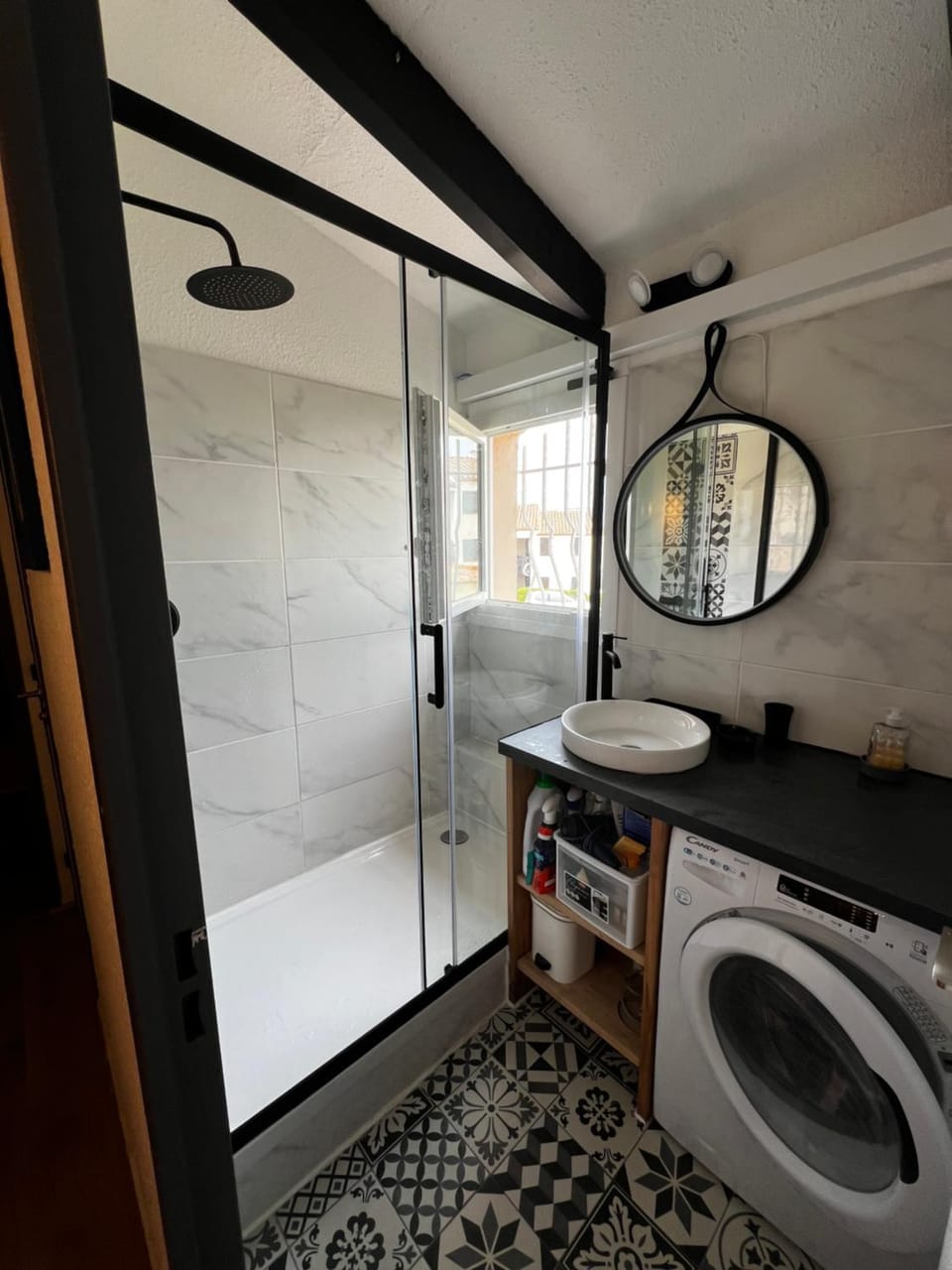 Shower, Bathroom, washing machine
