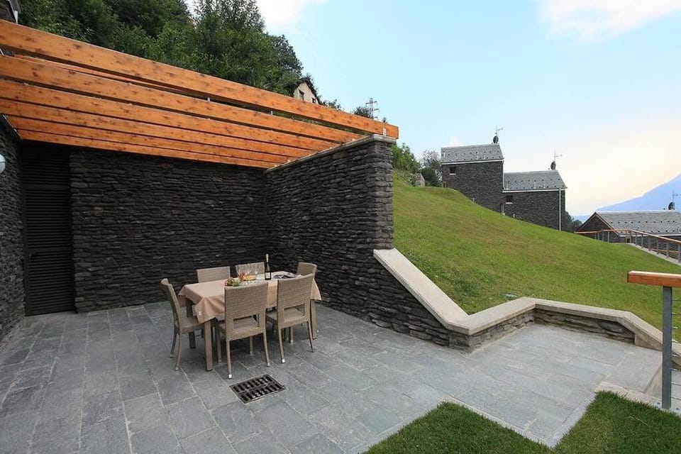 Garden, Balcony/Terrace