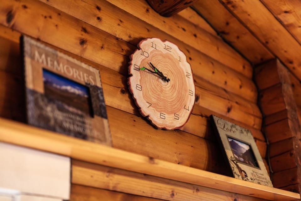 Stunning Log Cabin with Garden in Snowdonia - Hosted by Seren Short Stays Cabin in Trawsfynydd