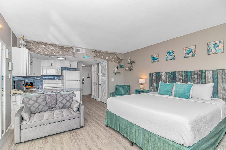 Nicely Updated Direct Ocean Front Studio with Panoramic Views Palace Resort 2101 House in Myrtle Beach