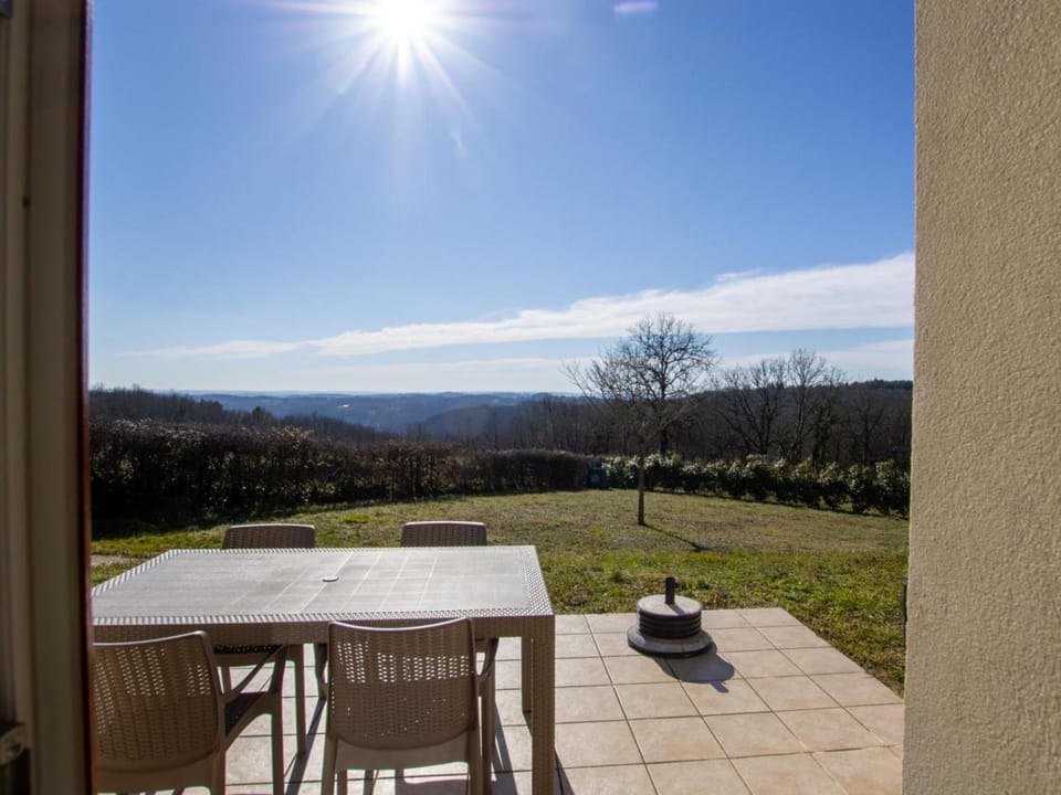 Charmante maison avec Wifi et parking près de Sarlat - FR-1-616-116 House in Occitanie