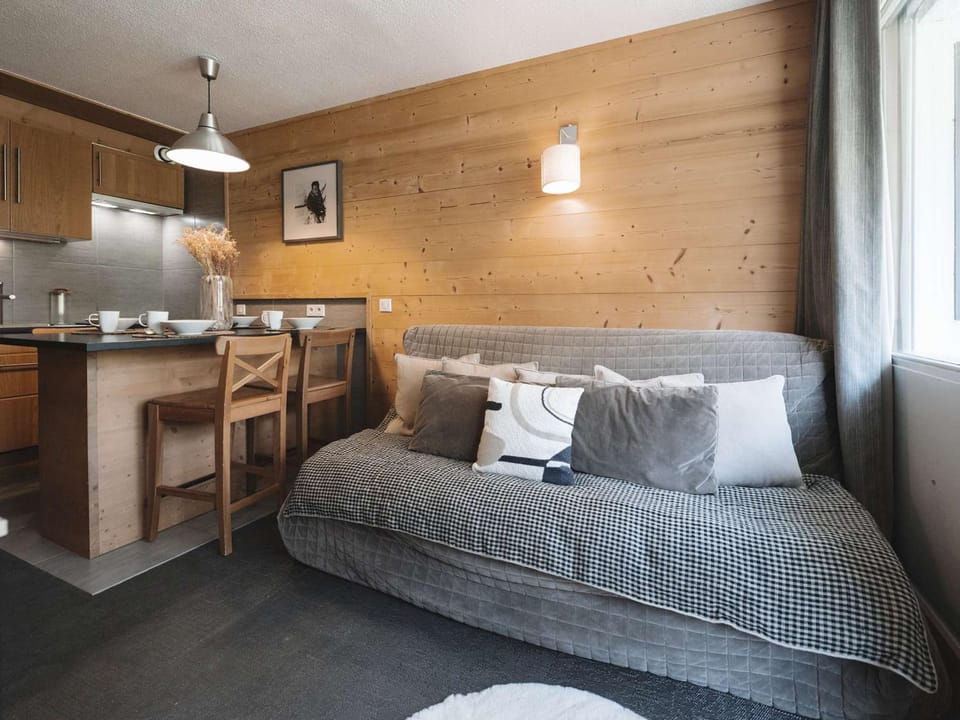Appartement cosy pour 4 pers. avec départ ski aux pieds, proche commodités et pistes - FR-1-545-17 Apartment in Les Allues