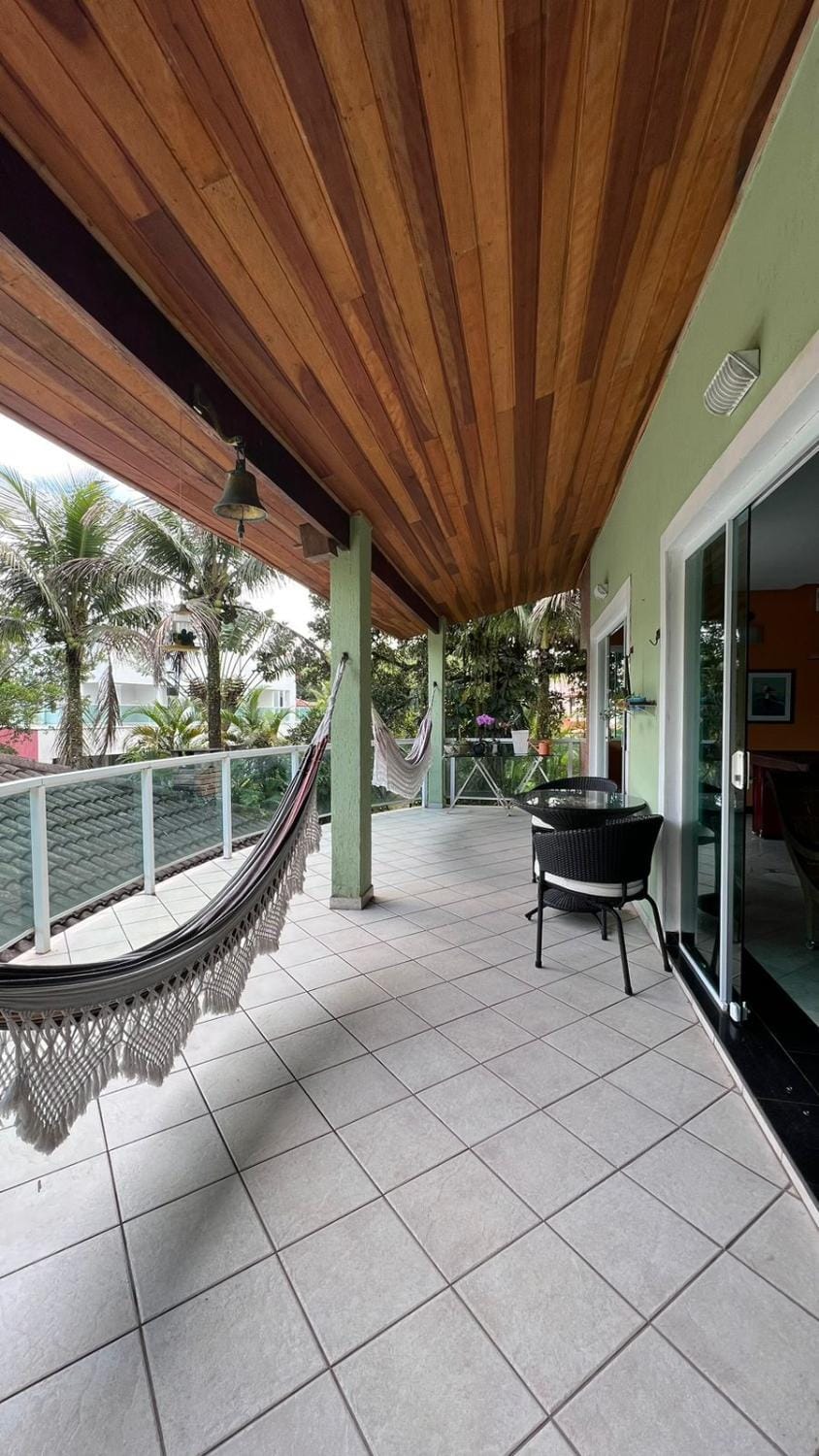 Casa de praia Bertioga Riviera Guaratuba 20 metros da praia House in Bertioga