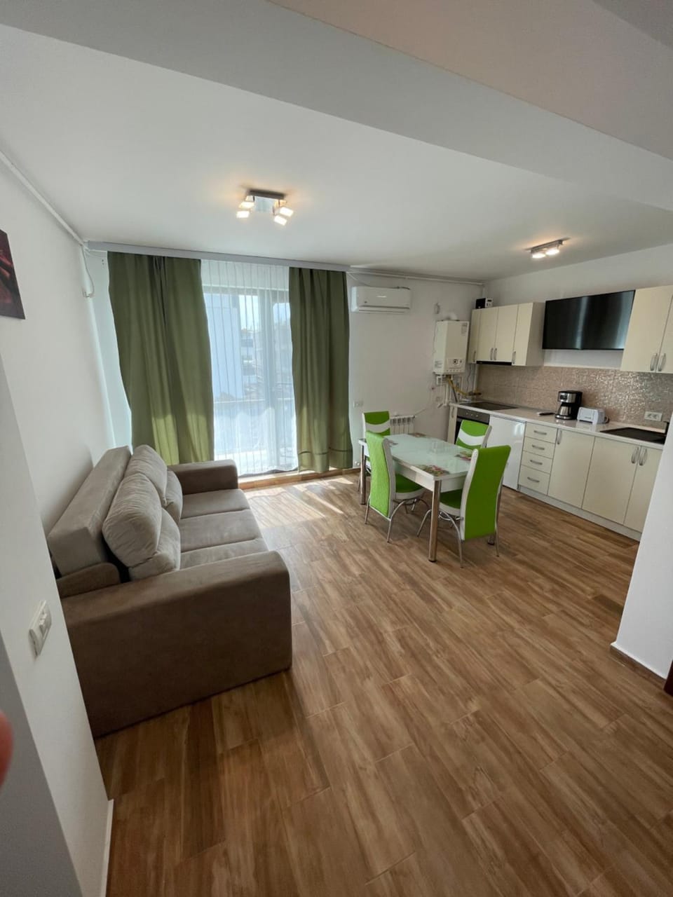Studio Mamaia Nord Apartment in Constanța County