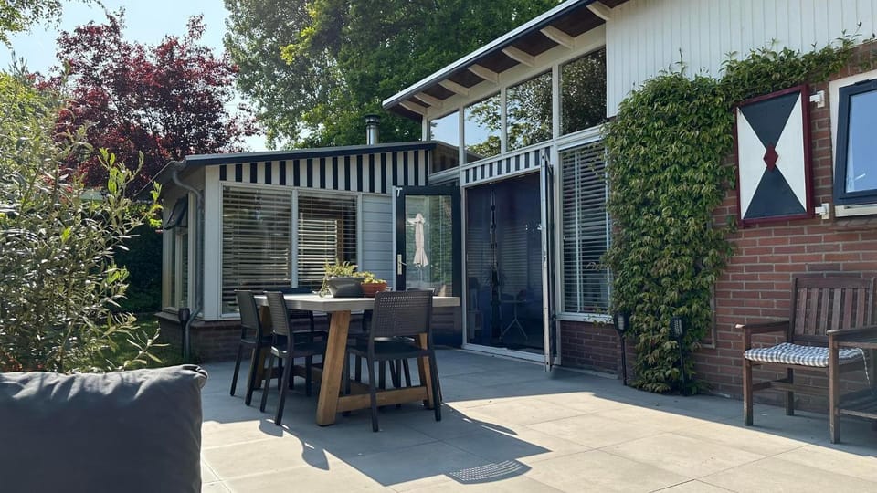 Property building, Garden