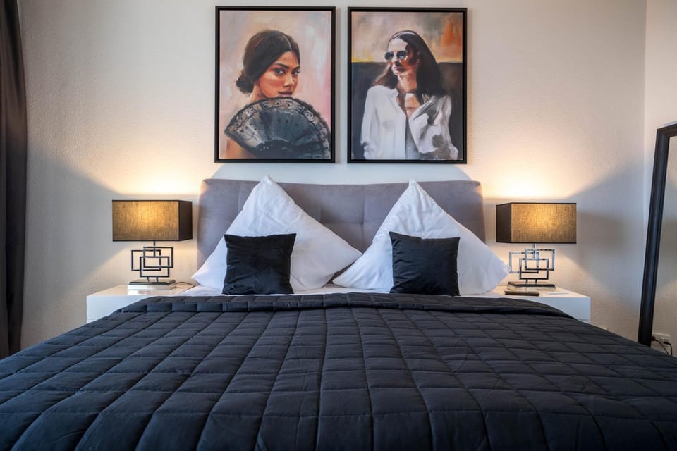 Bed, Bedroom
