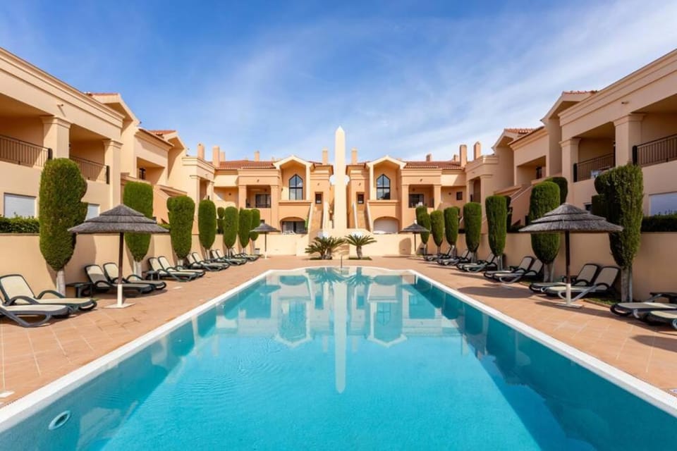 Baia da Luz - Poolview Loft Aparment Apartment in Luz