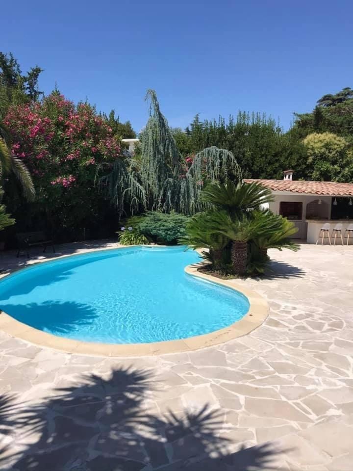 Cannes Villa piscine proche centre ville Villa in Cannes