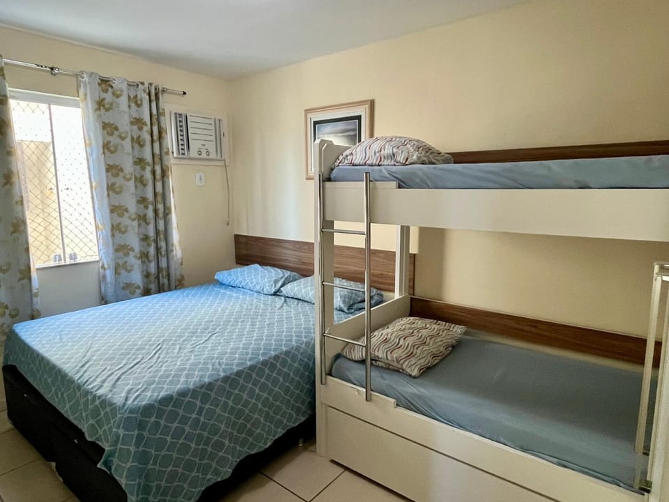 Bed, Photo of the whole room, Bedroom, bunk bed, air conditioner