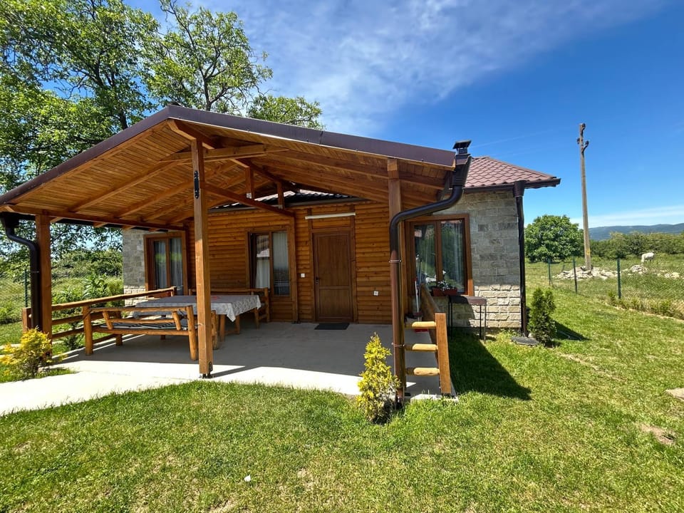 Къщи за гости Михайлови Bed and Breakfast in North Macedonia