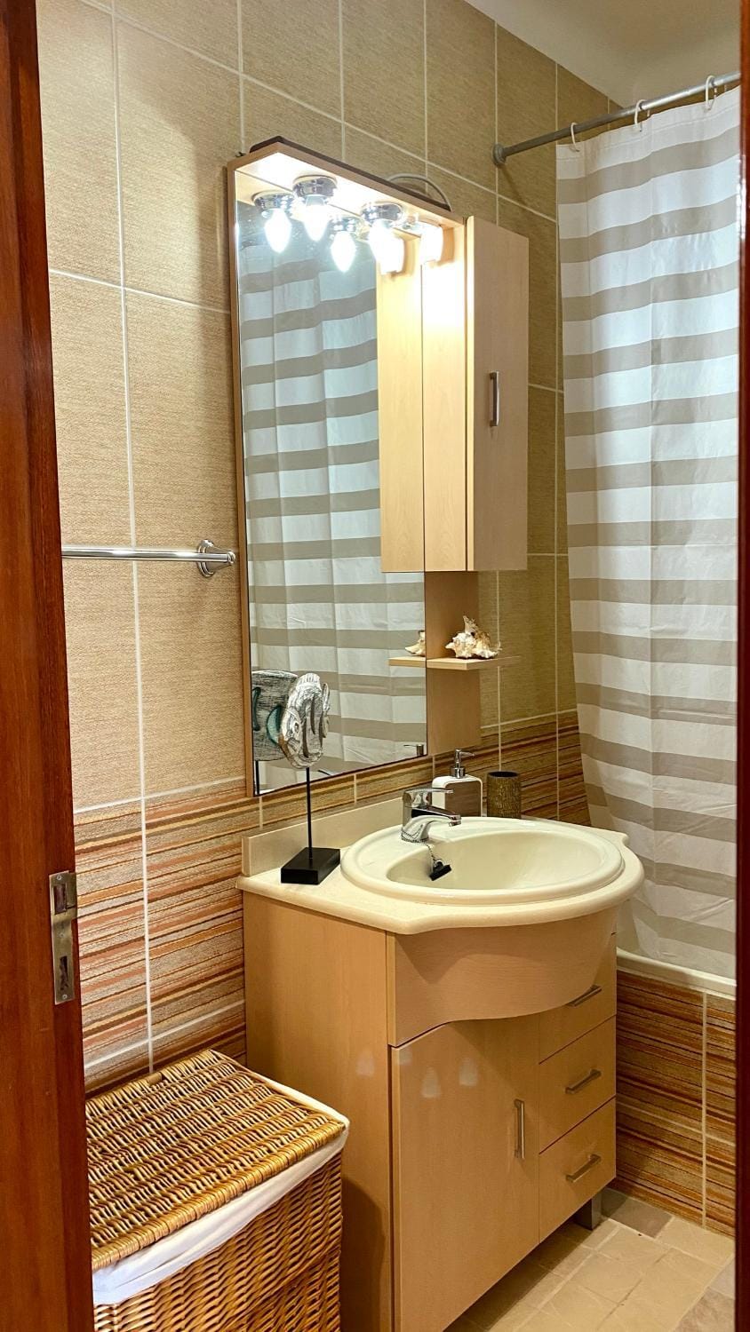 Toilet, Bathroom, Bath