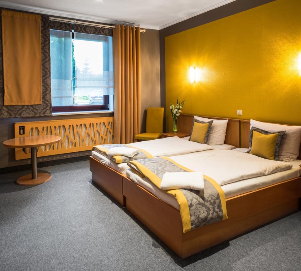 Hotel Restauracja Tawerna Gliwice - duży parking gratis Hotel in Czechia
