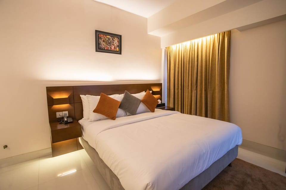 Jatra Flagship Khulna City Centre Hotel in West Bengal